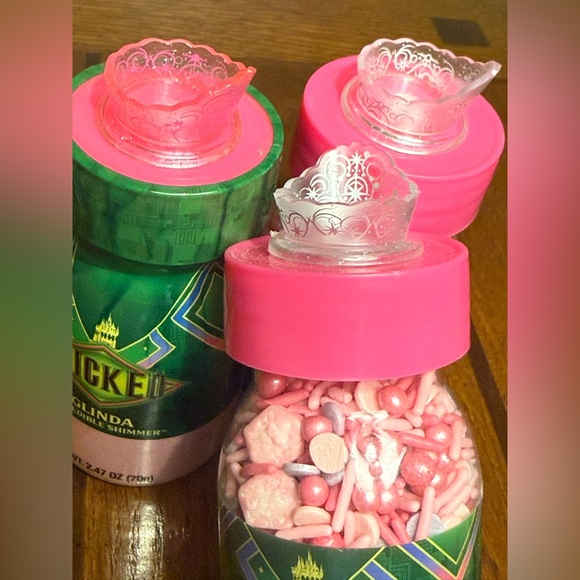 Wicked Glinda Pink Cake Sprinkle Mix - Picture 4 of 5